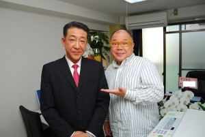 ２
