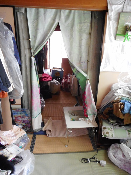 傾きが顕著な中古戸建を即金買取＜寝屋川市国松町＞の写真