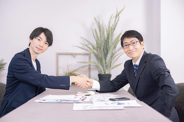 お風呂なしの連棟式住宅売却＜大阪市生野区中川西＞の写真