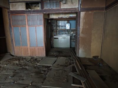 【物置使用の連棟式住宅買取】