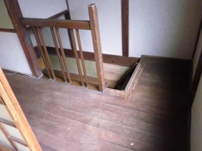 長年空き家の長屋(昭和初期建築)買取＜大阪市阿倍野区阪南町＞の写真