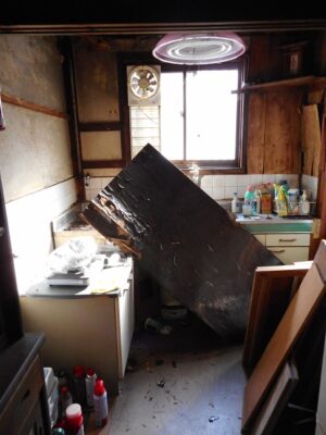 築年数の古い長屋を全面リノベーションした物件売却＜大阪市淀川区塚本＞の写真