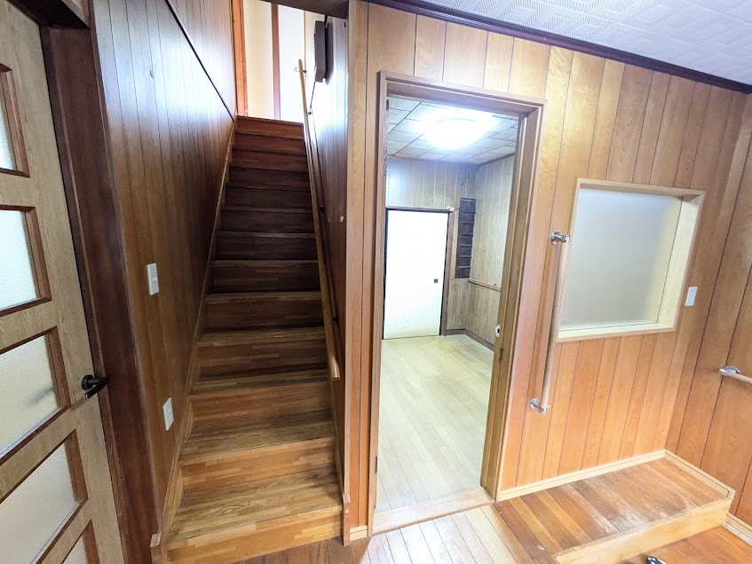 再建築不可の連棟6LDK物件売却