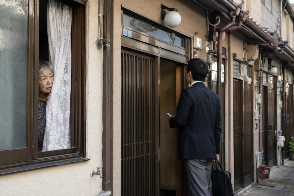 『誰が買うん？いつ工事するん？テレビの音少しだけ小そうしてや！長屋査定で出会った“とにかく隣が気になる人たち”がタイプ別で集合！』